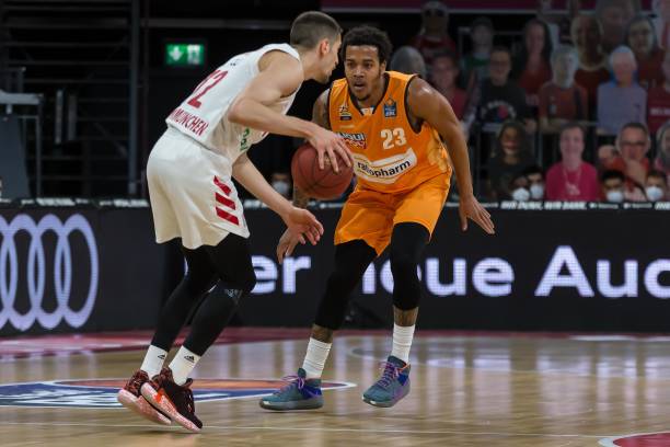 中国街舞联赛重庆站：刘清漪、王瑞苗夺冠.